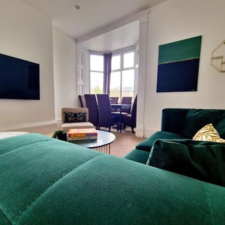 The Stray Adjacent, Interior-Designed 2-Bed Apartment- Luxury Харогейт Екстериор снимка